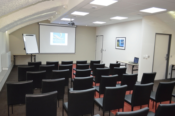 Hotel Quality Suites Lyon Confluence Residence de Tourisme